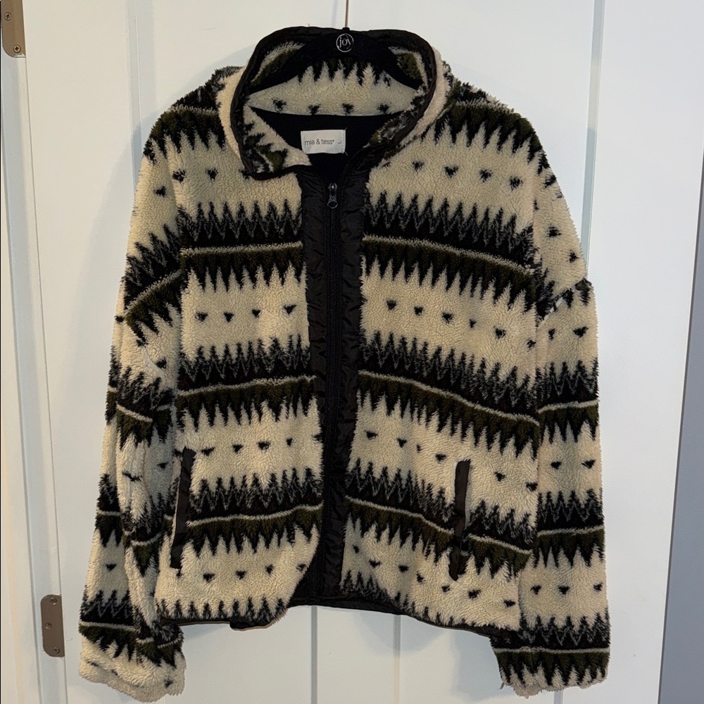 Mia & Tess Patterned Fleece Jacket